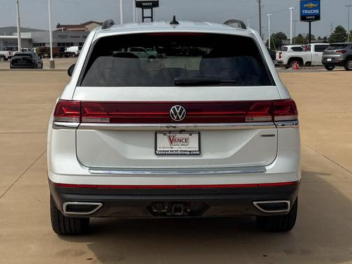 2024 Volkswagen Atlas 2.0T SE
