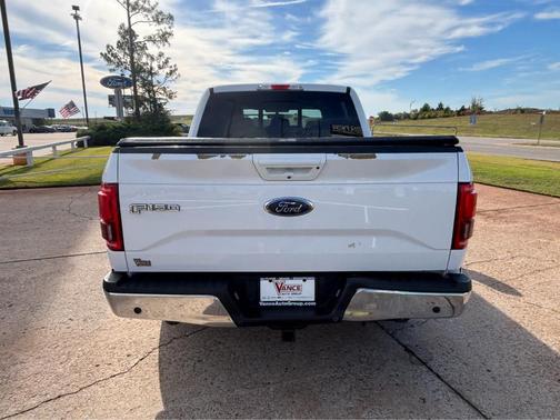 Oxford White 2017 Ford F-150 Lariat