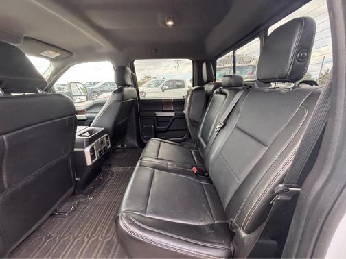 Oxford White 2017 Ford F-150 Lariat