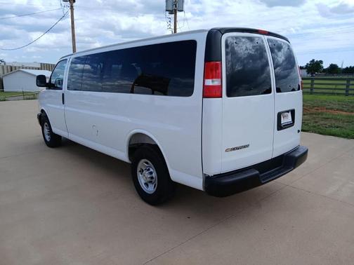 Summit White 2025 Chevrolet Express 3500 LS