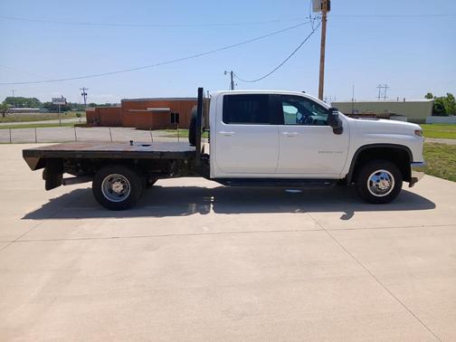 Summit White 2024 Chevrolet Silverado 3500 LT