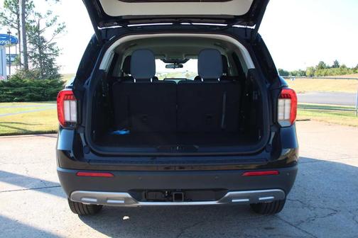 Agate Black Metallic 2026 Ford Explorer Active