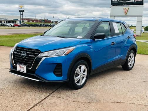 2023 Nissan Kicks S