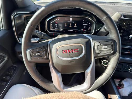 2025 GMC Sierra 2500 SLT