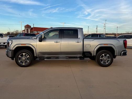 2025 GMC Sierra 2500 SLT