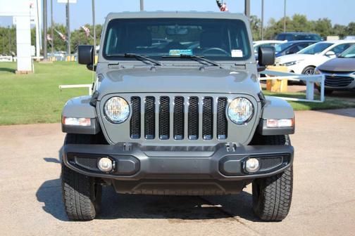 2022 Jeep Wrangler Unlimited Sahara Altitude