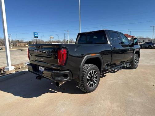 2023 GMC Sierra 2500 AT4