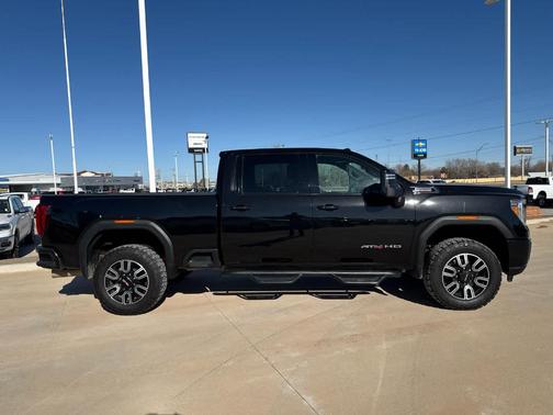 2023 GMC Sierra 2500 AT4