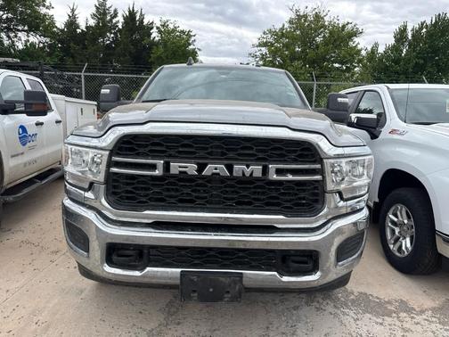 Billet Silver Metallic Clearcoat 2023 RAM 2500 Tradesman