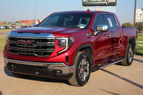 2024 GMC Sierra 1500 SLT