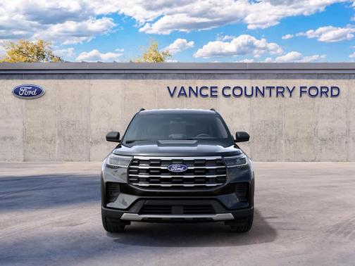 Agate Black Metallic 2027 Ford Explorer ACTIVE W/200A
