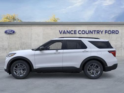 Space White Metallic 2026 Ford Explorer Active