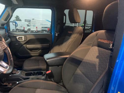 Hydro Blue Pearlcoat 2022 Jeep Gladiator Mojave