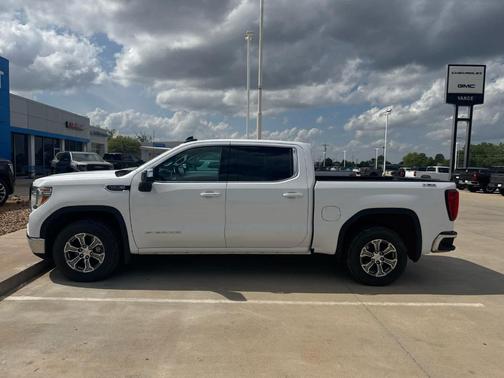 Summit White 2021 GMC Sierra 1500 SLE
