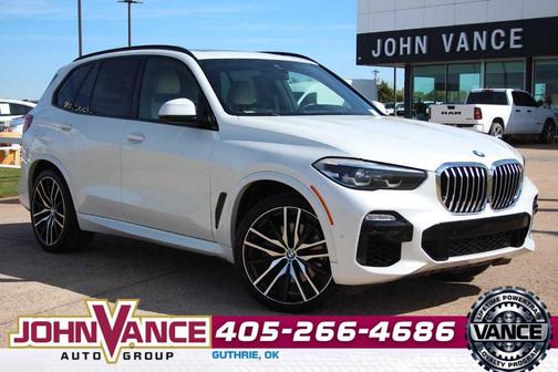 Mineral White Metallic 2021 BMW X5 sDrive40i