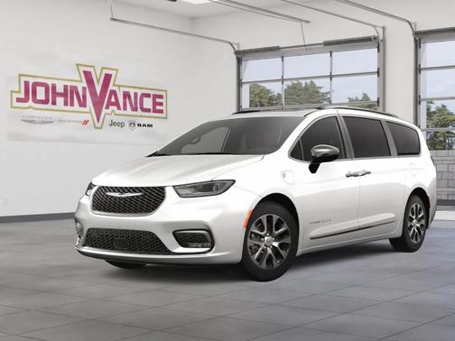 2025 Chrysler Pacifica Hybrid Pinnacle