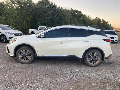 White 2021 Nissan Murano Platinum