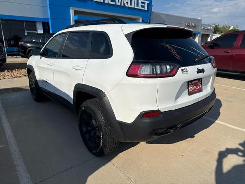 2022 Jeep Cherokee X