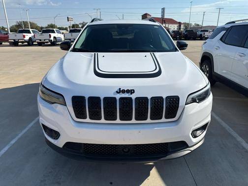 2022 Jeep Cherokee X