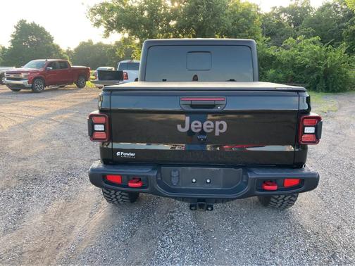 Black Clearcoat 2023 Jeep Gladiator Rubicon
