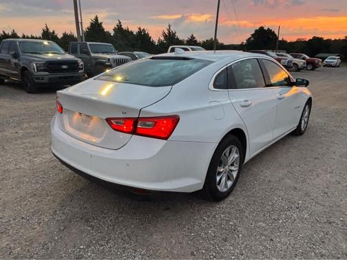 Summit White 2024 Chevrolet Malibu LT