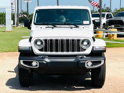 Bright White Clearcoat 2025 Jeep Wrangler Sahara