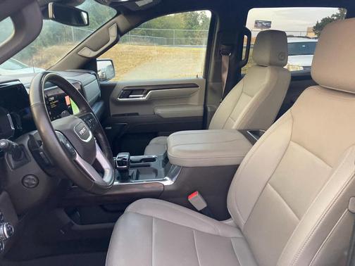 White Frost Tri-Coat 2023 GMC Sierra 1500 SLT