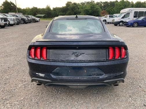 2021 Ford Mustang EcoBoost