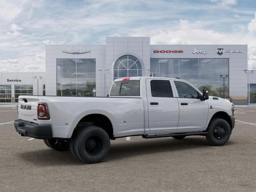 Bright White Clearcoat 2026 RAM 3500 Tradesman