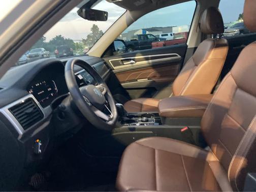 2022 Volkswagen Atlas 3.6L SE w/Technology