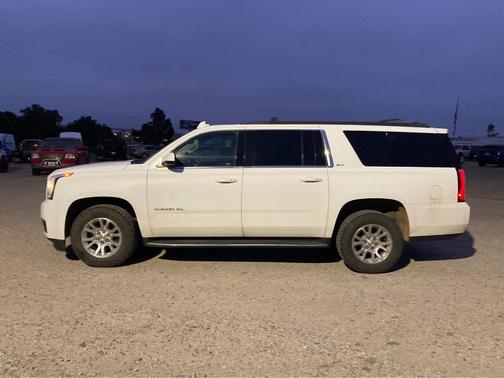 2020 GMC Yukon XL SLT