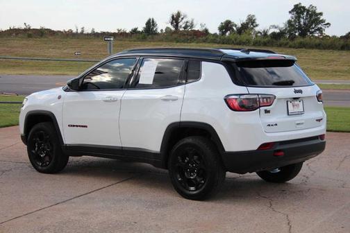 2024 Jeep Compass Trailhawk
