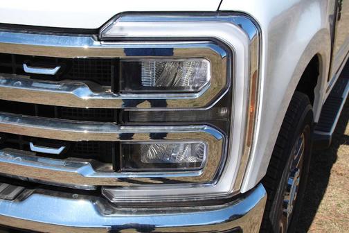 2026 Ford F-350 Lariat Super Duty