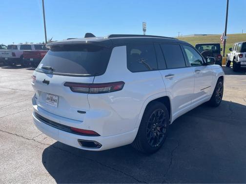 2025 Jeep Grand Cherokee L Summit