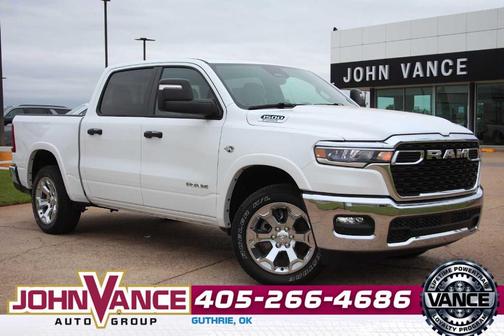 Bright White Clearcoat 2026 RAM 1500 Big Horn/Lone Star