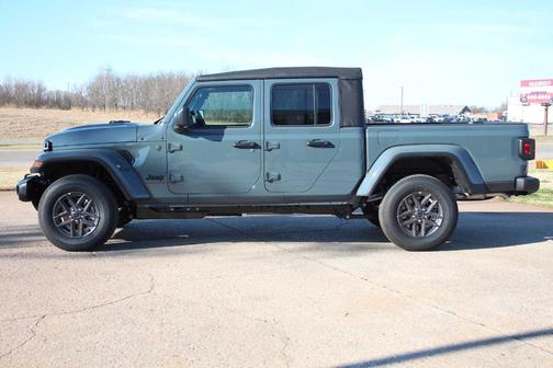 2026 Jeep Gladiator Sport