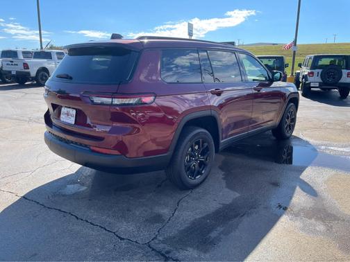 2025 Jeep Grand Cherokee L Laredo