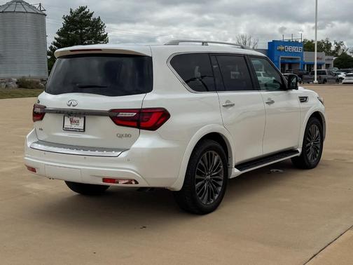 2024 INFINITI QX80 SENSORY