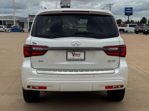 2024 INFINITI QX80 SENSORY