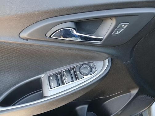 Sterling Gray Metallic 2023 Chevrolet Malibu 1LS