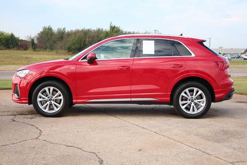 2024 Audi Q3 45 S line Premium