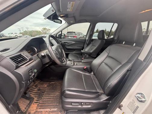 Platinum White Pearl 2022 Honda Ridgeline RTL