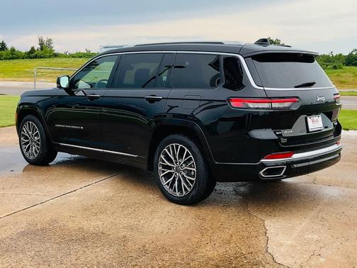 2022 Jeep Grand Cherokee L Summit