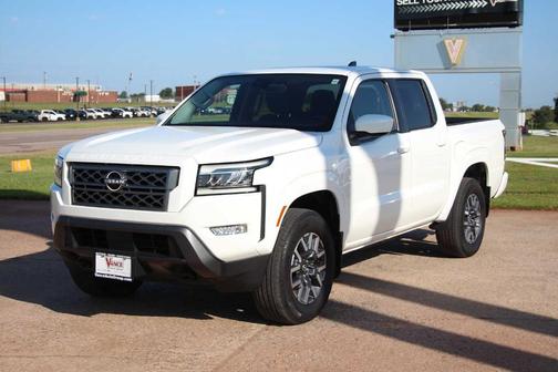 Glacier White 2023 Nissan Frontier SV