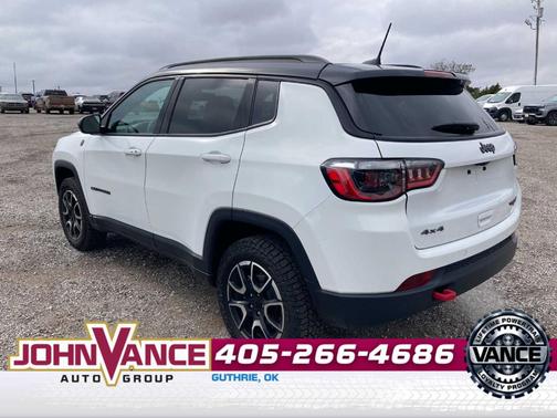 2024 Jeep Compass Trailhawk