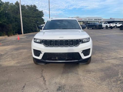2025 Jeep Grand Cherokee Laredo X