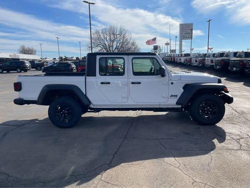 2026 Jeep Gladiator Sport