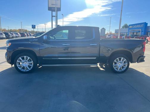 2022 Chevrolet Silverado 1500 High Country