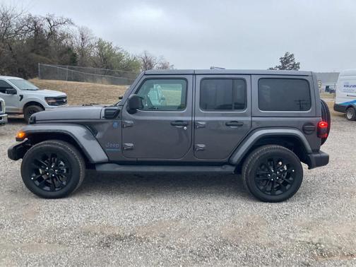 2025 Jeep Wrangler 4xe Sahara