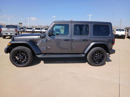 2025 Jeep Wrangler 4xe Sahara